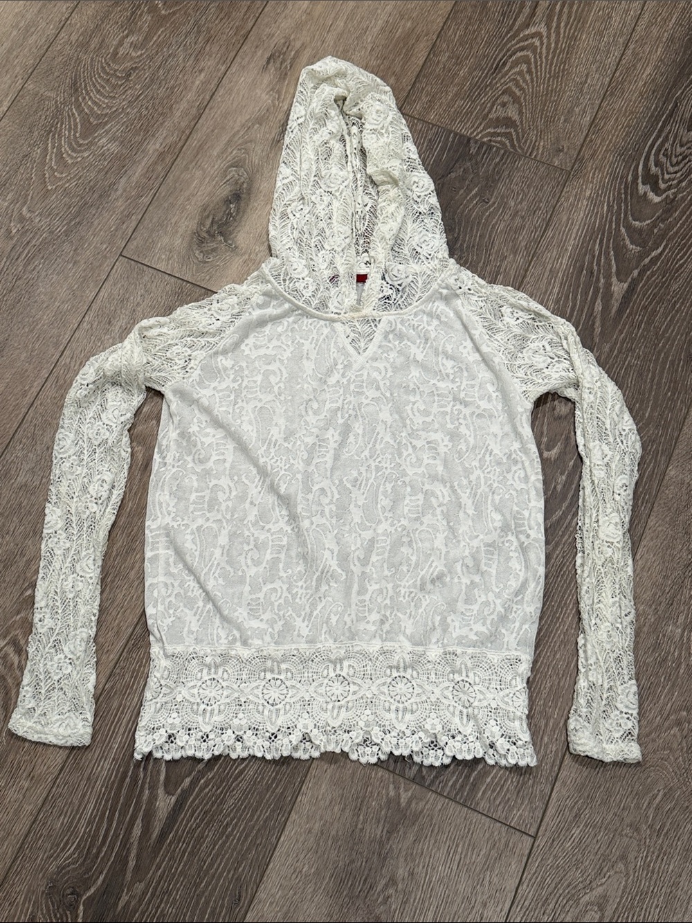 Buckle White Lace Hooded Long Sleeve Top